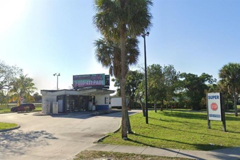 Immobilier commercial à vendre à Fort Lauderdale, Floride: 122.07 m2 № 1410992 - photo 6