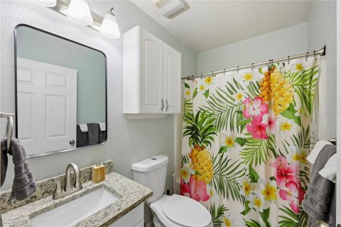 House in Sarasota, Florida 4 bedrooms, 242.57 sq.m. № 2394050 - photo 21