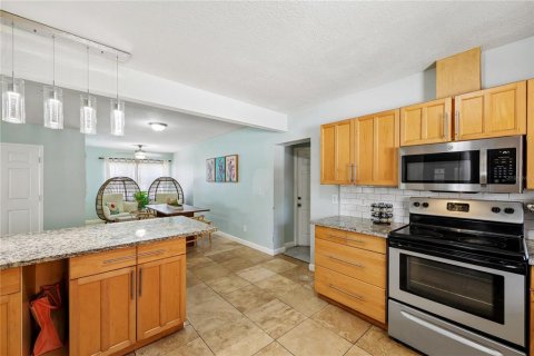 House in Sarasota, Florida 4 bedrooms, 242.57 sq.m. № 2394050 - photo 13