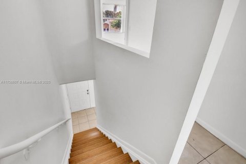Купить таунхаус в Санрайз, Флорида 2 спальни, 83.43м2, № 1869959 - фото 20