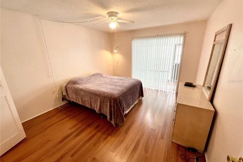 Condo in Clearwater, Florida, 1 bedroom  № 1648080 - photo 11