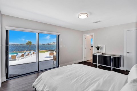 Снять в аренду виллу или дом в Майами, Флорида 6 спален, 320.14м2, № 2034700 - фото 23