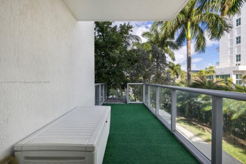 Condominio en alquiler en North Bay Village, Florida, 4 dormitorios, 231.88 m2 № 1953047 - foto 22