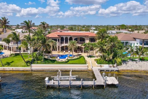 Villa ou maison à vendre à Lighthouse Point, Floride: 6 chambres, 913.23 m2 № 2085888 - photo 3