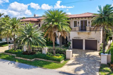Villa ou maison à vendre à Lighthouse Point, Floride: 6 chambres, 913.23 m2 № 2085888 - photo 16