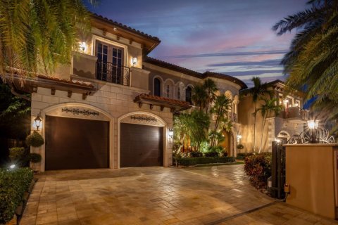 Villa ou maison à vendre à Lighthouse Point, Floride: 6 chambres, 913.23 m2 № 2085888 - photo 13