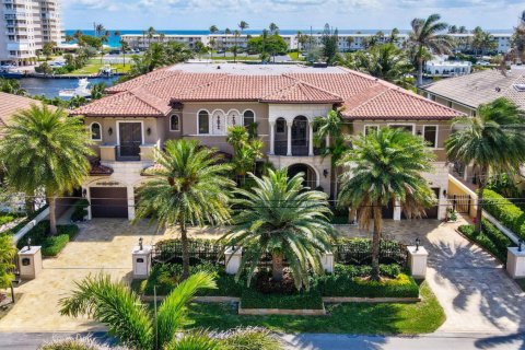 Villa ou maison à vendre à Lighthouse Point, Floride: 6 chambres, 913.23 m2 № 2085888 - photo 2