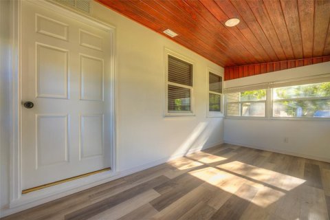 House in Orange City, Florida 2 bedrooms, 123.56 sq.m. № 2351916 - photo 5