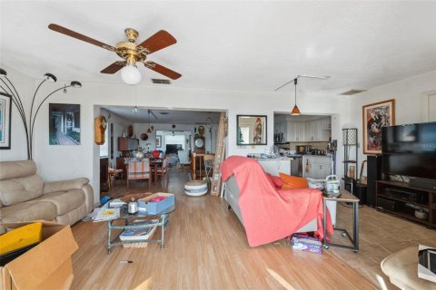 Villa ou maison à vendre à Tarpon Springs, Floride: 3 chambres, 253.62 m2 № 1745220 - photo 4