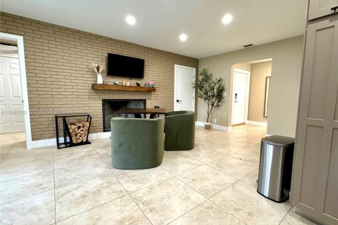 Купить виллу или дом в Корал-Спрингс, Флорида 4 спальни, 181.25м2, № 2029934 - фото 5