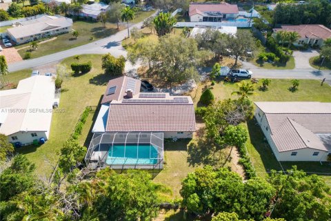 Купить виллу или дом в Корал-Спрингс, Флорида 4 спальни, 181.25м2, № 2029934 - фото 20