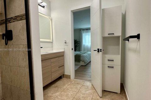 Купить виллу или дом в Корал-Спрингс, Флорида 4 спальни, 181.25м2, № 2029934 - фото 12