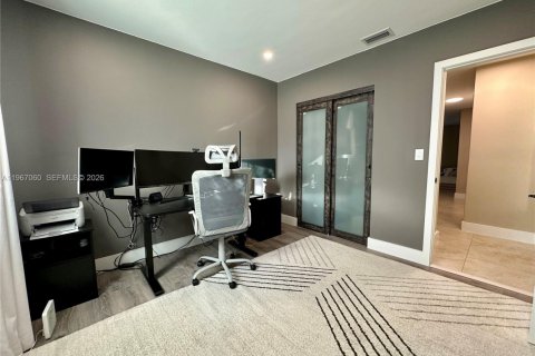 Купить виллу или дом в Корал-Спрингс, Флорида 4 спальни, 181.25м2, № 2029934 - фото 14