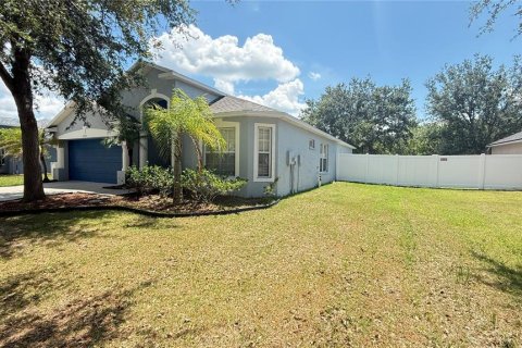 Villa ou maison à vendre à Riverview, Floride: 4 chambres, 166.2 m2 № 2149933 - photo 3