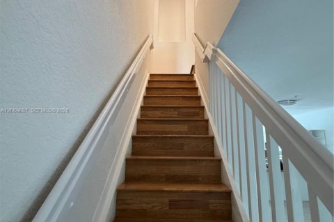 Touwnhouse à louer à Doral, Floride: 3 chambres, 127.28 m2 № 2307634 - photo 12