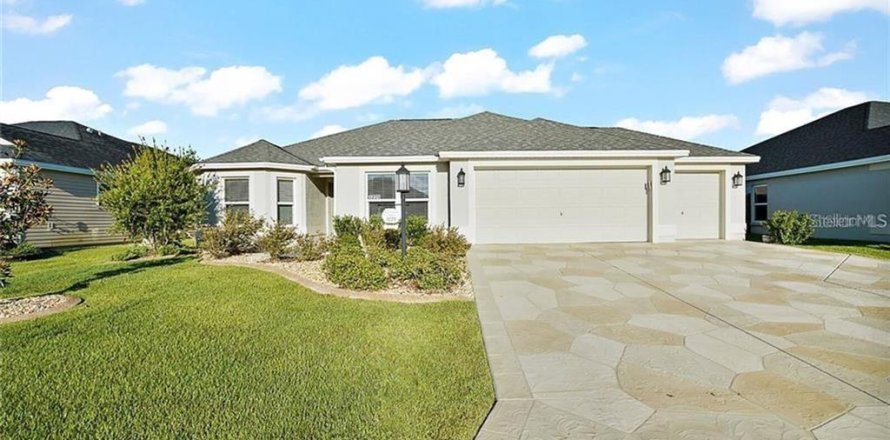 Casa en The Villages, Florida 3 dormitorios, 153.47 m2 № 1210789