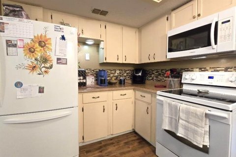 House in Ocala, Florida 2 bedrooms, 96.62 sq.m. № 1680179 - photo 17