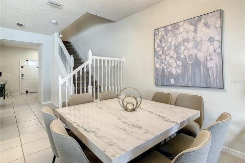 Touwnhouse à vendre à Kissimmee, Floride: 5 chambres, 210.24 m2 № 2395742 - photo 21