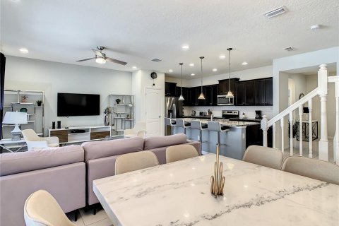 Touwnhouse à vendre à Kissimmee, Floride: 5 chambres, 210.24 m2 № 2395742 - photo 22