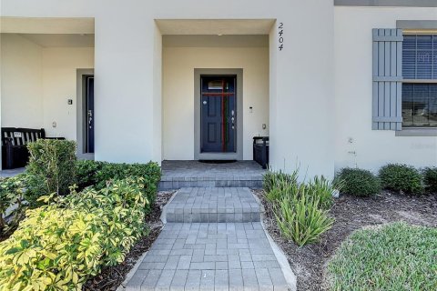 Touwnhouse à vendre à Kissimmee, Floride: 5 chambres, 210.24 m2 № 2395742 - photo 3