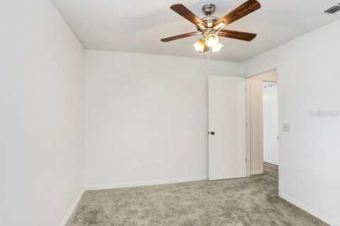 House in Valrico, Florida 3 bedrooms, 115.11 sq.m. № 1876387 - photo 14