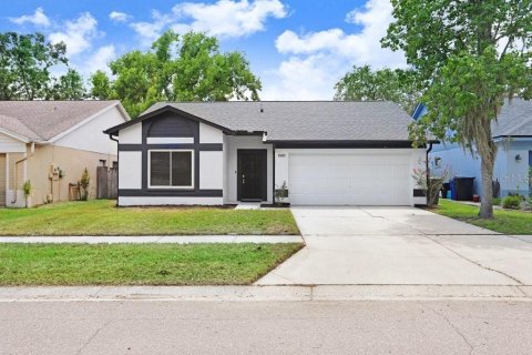 House in Valrico, Florida 3 bedrooms, 115.11 sq.m. № 1876387 - photo 1