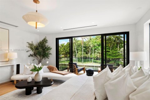 Villa ou maison à louer à Miami, Floride: 4 chambres, 340.49 m2 № 1987645 - photo 22