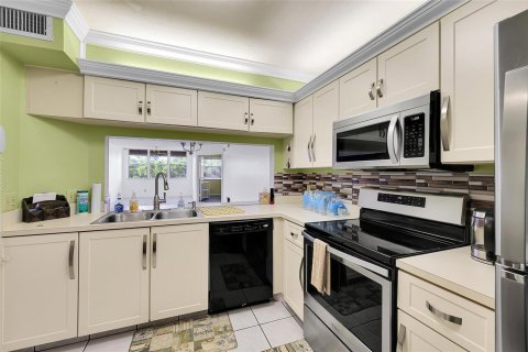 Condo in Sunrise, Florida, 2 bedrooms  № 2081657