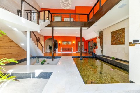 House in Miramar, Florida 8 bedrooms, 886.01 sq.m. № 2245430 - photo 25