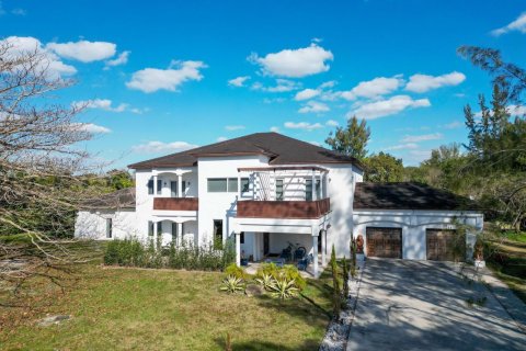 House in Miramar, Florida 8 bedrooms, 886.01 sq.m. № 2245430