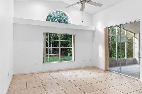 House in Davenport, Florida 3 bedrooms, 154.96 sq.m. № 2425629 - photo 16