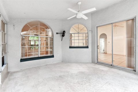 House in Davenport, Florida 3 bedrooms, 154.96 sq.m. № 2425629 - photo 29