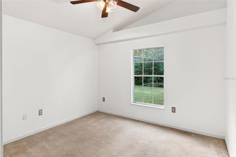 House in Davenport, Florida 3 bedrooms, 154.96 sq.m. № 2425629 - photo 23