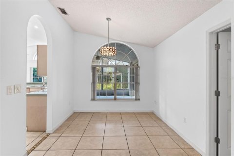 House in Davenport, Florida 3 bedrooms, 154.96 sq.m. № 2425629 - photo 8