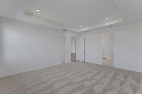House in Punta Gorda, Florida 4 bedrooms, 249.63 sq.m. № 2238512 - photo 7