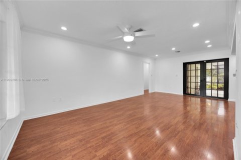 Casa en venta en Palmetto Bay, Florida, 4 dormitorios, 197.88 m2 № 1964787 - foto 13