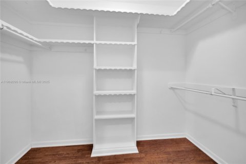 Casa en venta en Palmetto Bay, Florida, 4 dormitorios, 197.88 m2 № 1964787 - foto 23