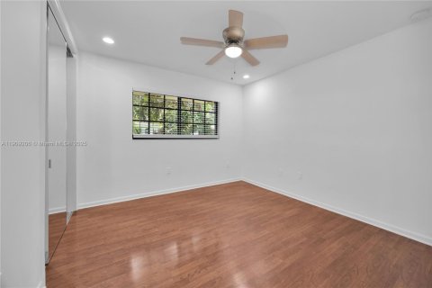 Casa en venta en Palmetto Bay, Florida, 4 dormitorios, 197.88 m2 № 1964787 - foto 22