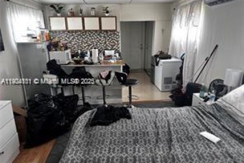 Снять в аренду коммерческую недвижимость в Халландейл-Бич, Флорида 141.12м2, № 1955338 - фото 2