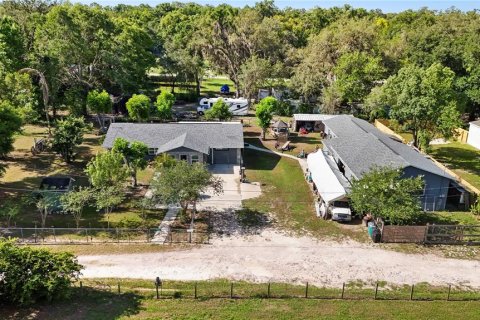 Casa en venta en Zephyrhills, Florida, 4 dormitorios, 149.2 m2 № 1737314 - foto 8