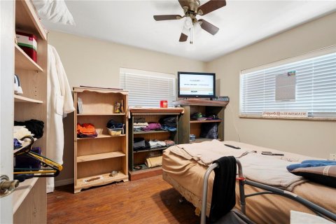 Casa en venta en Zephyrhills, Florida, 4 dormitorios, 149.2 m2 № 1737314 - foto 29