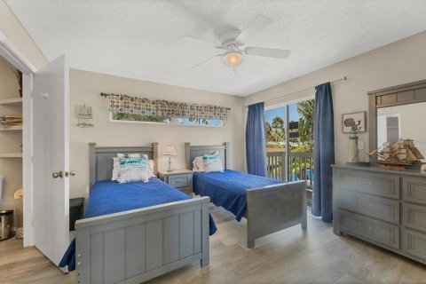 House in Sarasota, Florida 2 bedrooms, 106.28 sq.m. № 1648259 - photo 10