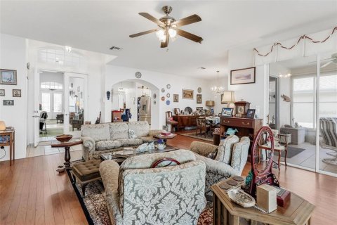 Villa ou maison à vendre à Tavares, Floride: 4 chambres, 308.71 m2 № 2101277 - photo 11