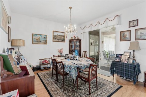 Villa ou maison à vendre à Tavares, Floride: 4 chambres, 308.71 m2 № 2101277 - photo 18