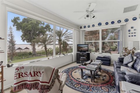 Villa ou maison à vendre à Tavares, Floride: 4 chambres, 308.71 m2 № 2101277 - photo 6