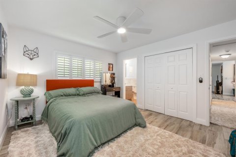House in Winter Park, Florida 4 bedrooms, 207.82 sq.m. № 1769911 - photo 19