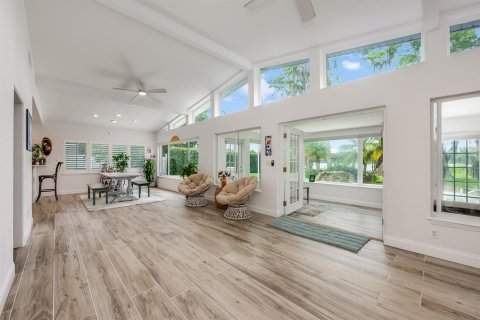 House in Winter Park, Florida 4 bedrooms, 207.82 sq.m. № 1769911 - photo 13