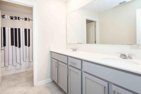 House in Kissimmee, Florida 5 bedrooms, 296.64 sq.m. № 1877235 - photo 30