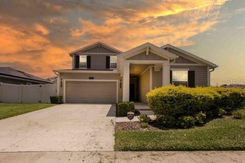House in Kissimmee, Florida 5 bedrooms, 296.64 sq.m. № 1877235 - photo 1