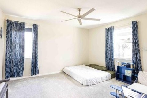 House in Kissimmee, Florida 5 bedrooms, 296.64 sq.m. № 1877235 - photo 25
